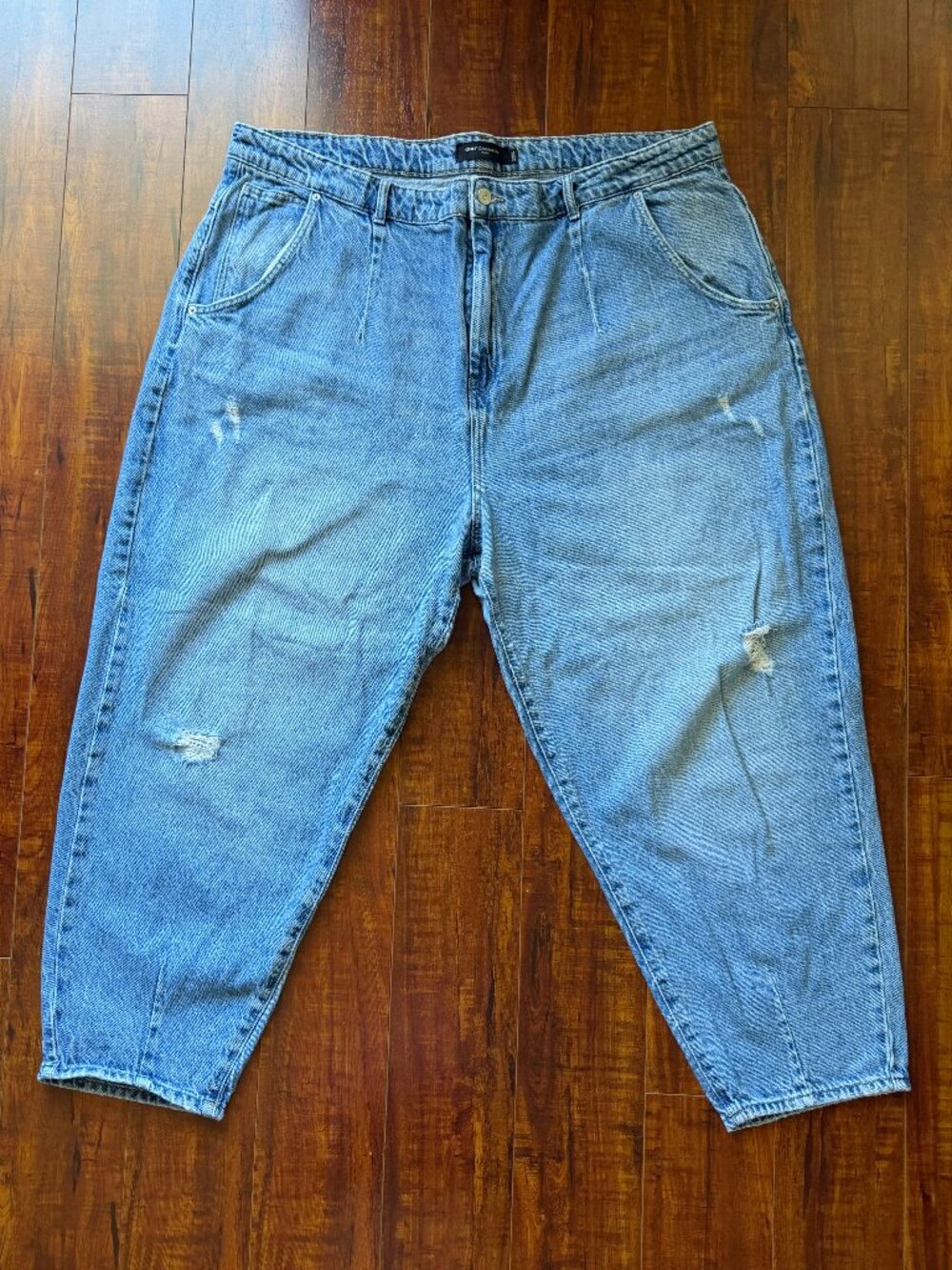 ONLY Carmakoma Women’s Distressed Barrel Jeans Light Wash Size 18/32